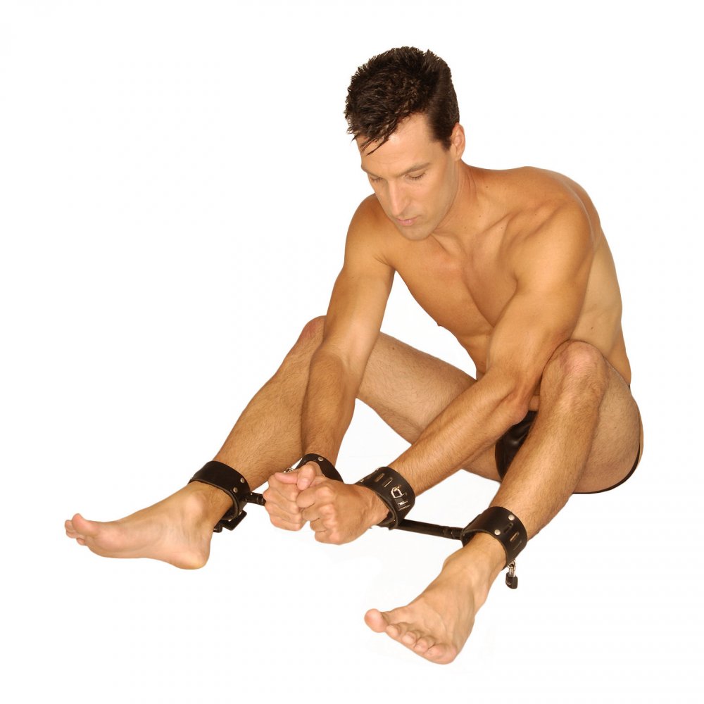 Strict Leather Locking Wrist and Ankle Spreader Bar